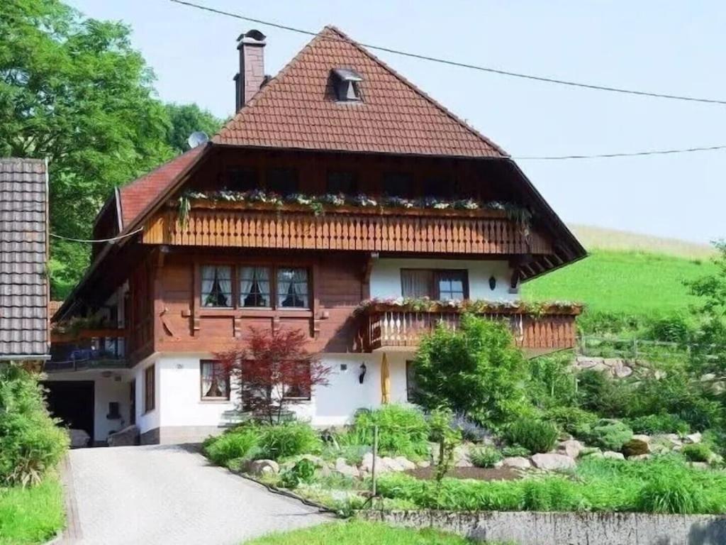 Oberbauernhof - Wohnung "Am Garten" -- Moderne Fewo Im Schoenen Schwarzwaldhaus Гутах Экстерьер фото